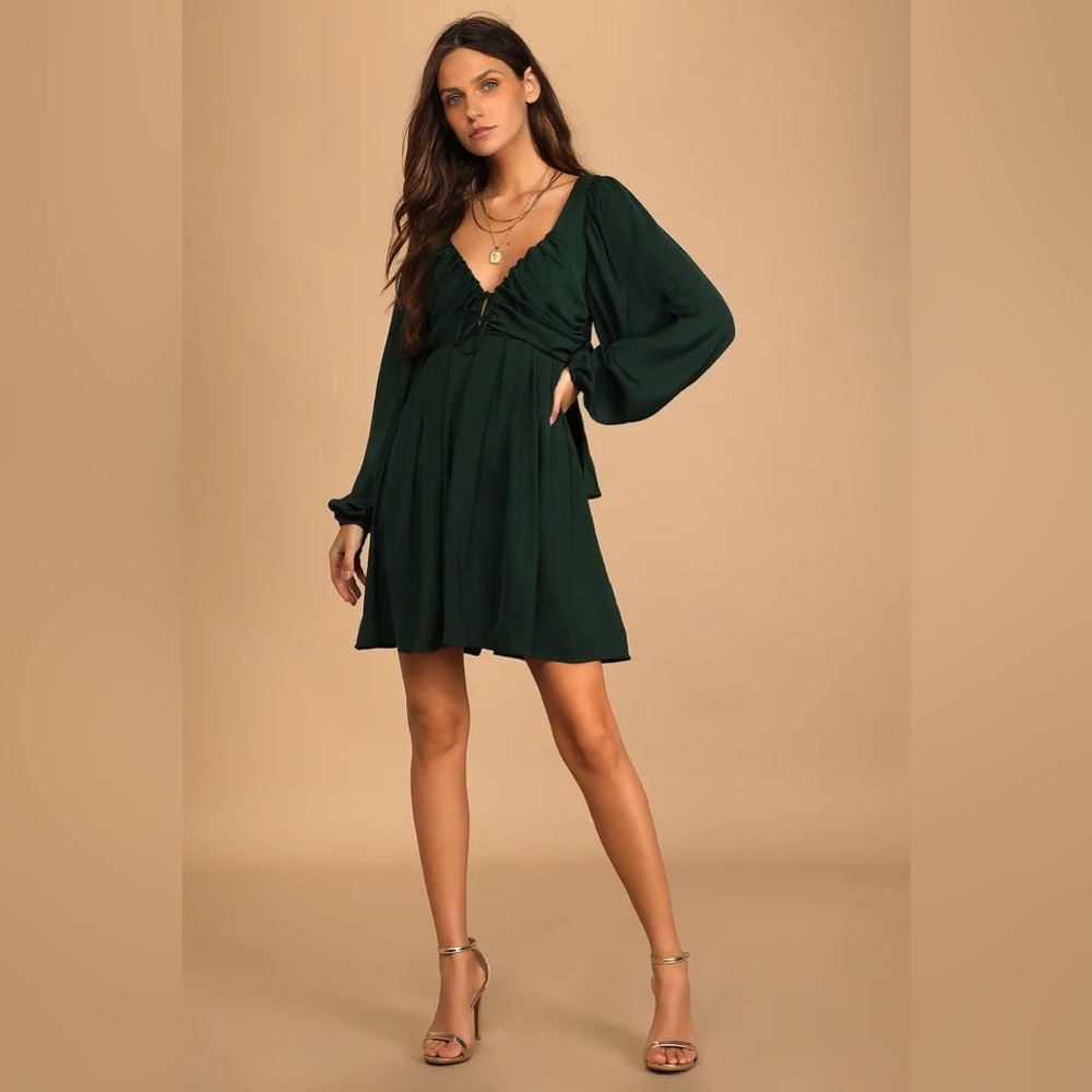 Lulu’s Emerald Green Mini Dress Sz Medium